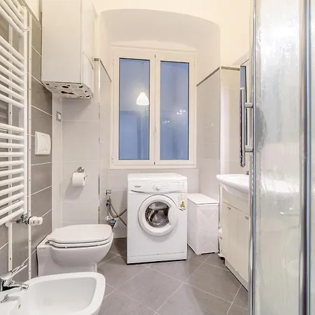 Guesthost - Gruber Modern Flat *