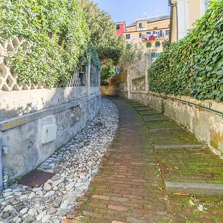 Guesthost - Gruber Modern Flat * Genua